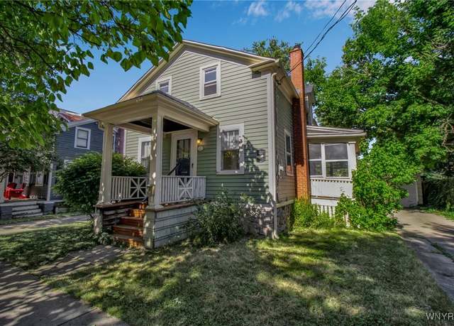 Property at 31 N Ellicott St, Amherst, NY 14221, 2 beds, 1 bath