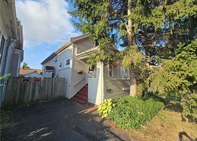 Property at 121 Millicent Ave, Buffalo, NY 14215, 3 beds, 1 bath