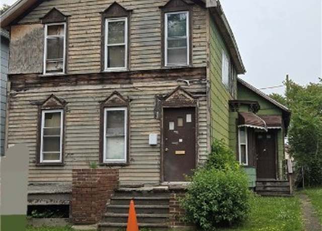 Property at 621 4th St, Niagara Falls, NY 14301, 4 beds, 2 baths