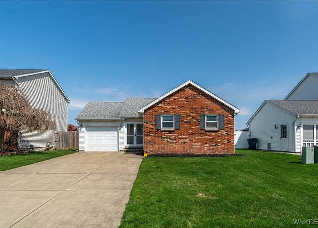 Property at 36 Michelle Dr, Lackawanna, NY 14218, 3 beds, 1.5 baths