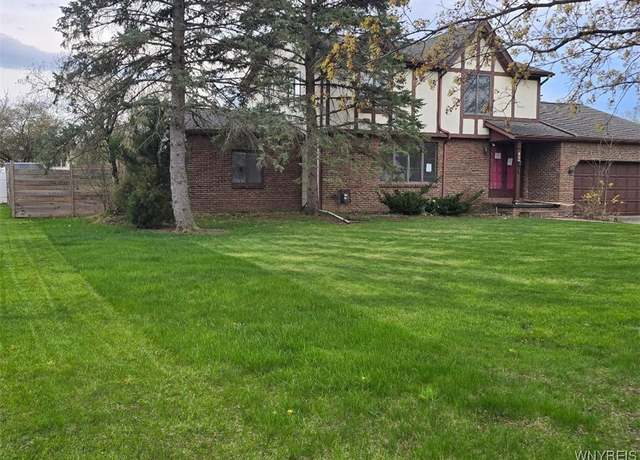 Property at 850 Willow St, Lockport-city, NY 14094, 3 beds, 2.5 baths
