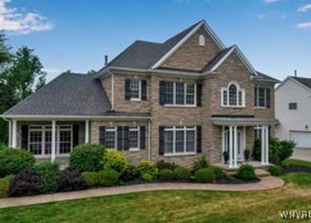 Property at 9172 Curry Ln, Clarence, NY 14032, 4 beds, 3.5 baths
