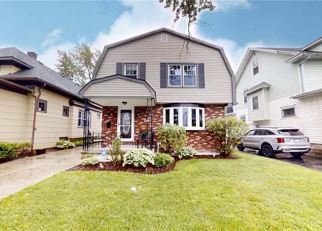 Property at 74 Washington Ave, Tonawanda-town, NY 14217, 3 beds, 2 baths