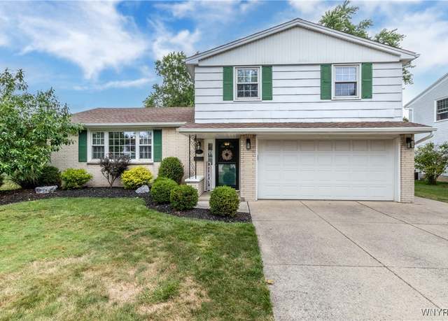 Property at 158 Old Farm Cir, Amherst, NY 14221, 3 beds, 1.5 baths
