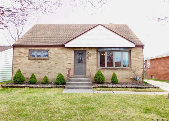 Property at 129 Nadine Dr, Cheektowaga, NY 14225, 4 beds, 1.5 baths