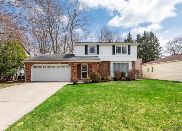 Property at 35 Randwood Dr N, Amherst, NY 14221, 3 beds, 2.5 baths