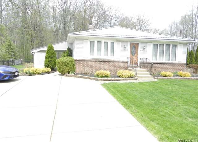 Property at 4028 Park Ave, Hamburg, NY 14075, 4 beds, 1 bath