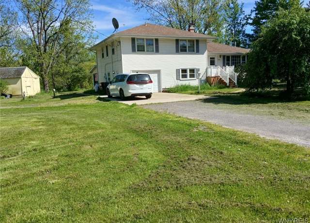 Property at 7974 Tonawanda Creek Rd, Royalton, NY 14094, 4 beds, 2.5 baths