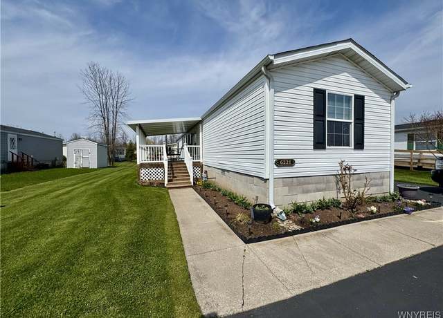 Property at 6221 Bayview Sta, Newfane, NY 14108, 3 beds, 1.5 baths