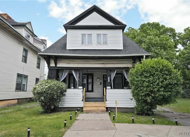 Property at 392 Humboldt Pkwy, Buffalo, NY 14214, 4 beds, 1 bath
