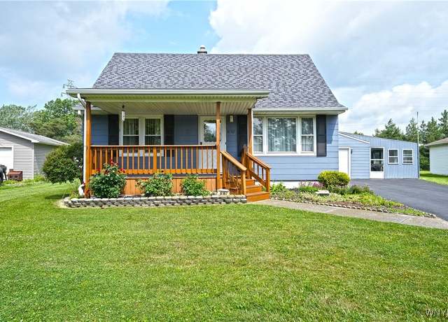 Property at 6167 N Whitham Dr, Niagara, NY 14304, 4 beds, 1 bath