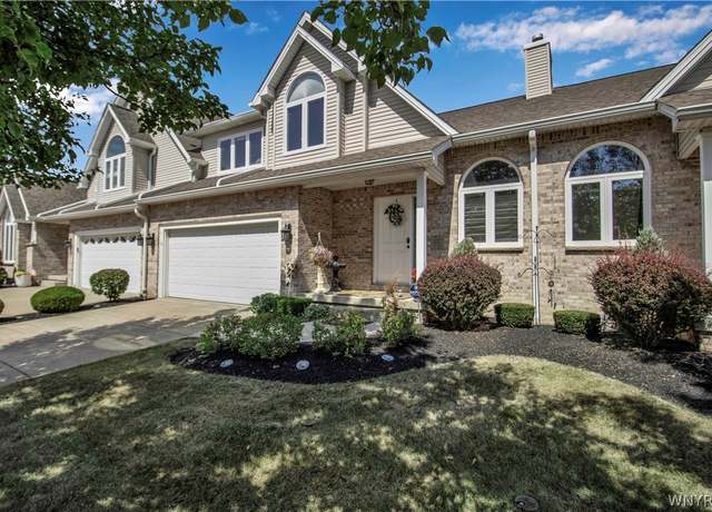 Property at 335 White Oak Ln, Grand Island, NY 14072, 3 beds, 2.5 baths