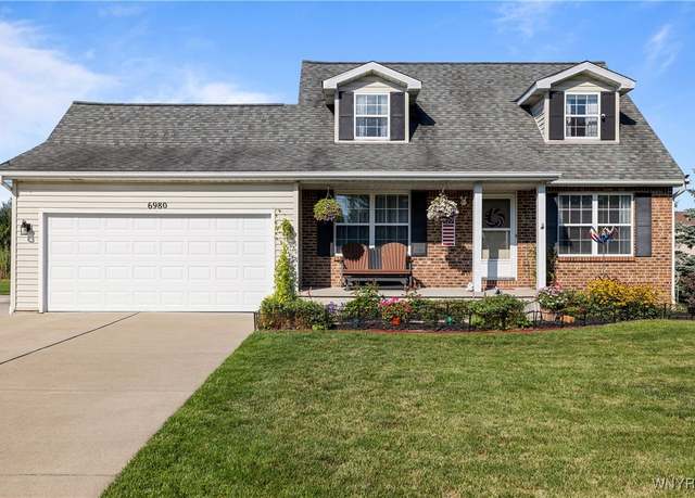 Property at 6980 Rebecca Dr, Wheatfield, NY 14304, 4 beds, 2 baths