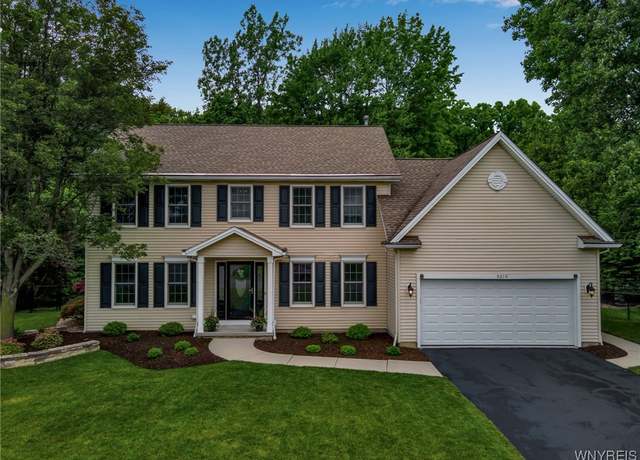 Property at 9210 Via Cimato Dr, Clarence, NY 14032, 4 beds, 2.5 baths