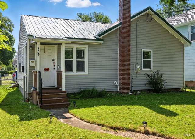 Property at 154 Pound St, Lockport City, NY 14094, 3 beds, 1 bath