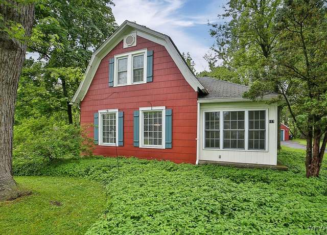 Property at 117 Stutzman Rd, Lancaster, NY 14026, 3 beds, 2.5 baths