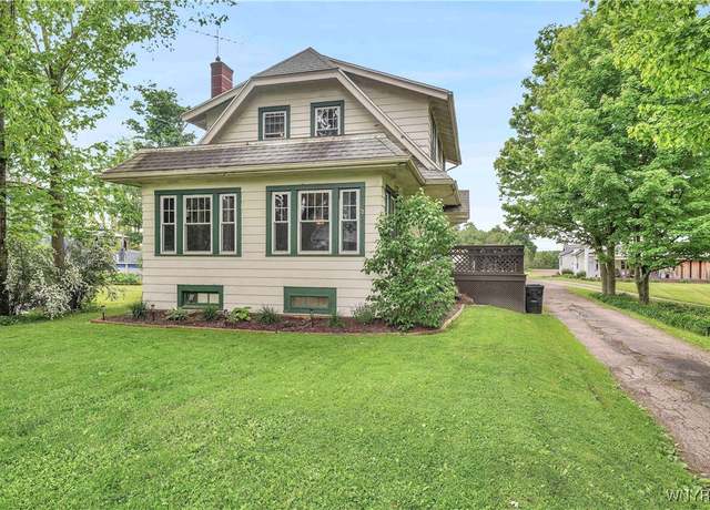 Property at 13890 Quaker St, Collins, NY 14034, 3 beds, 1.5 baths