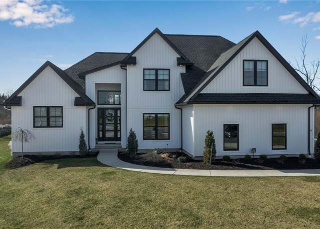 Property at 9 Blackstone Ct, Lancaster, NY 14086, 4 beds, 3.5 baths