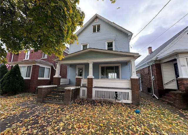 Property at 2213 Woodlawn Ave, Niagara Falls, NY 14301, 4 beds, 1 bath