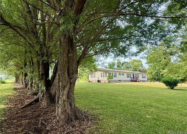 Property at 13892 Root Rd, Barre, NY 14411, 3 beds, 2 baths