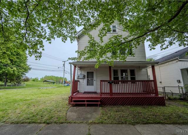 Property at 31 Lord St, Buffalo, NY 14210, 6 beds, 2 baths