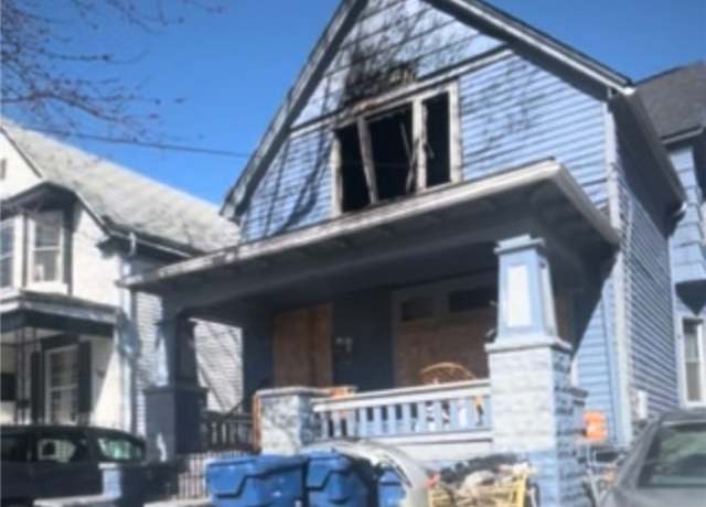 Property at 141 Moselle St, Buffalo, NY 14211, 5 beds, 2 baths
