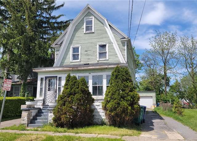 Property at 426 Northampton St, Buffalo, NY 14208, 3 beds, 1 bath