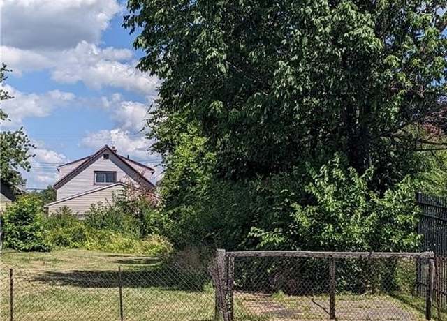 Property at 305 Northumberland Ave, Buffalo, NY 14215