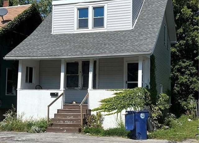 Property at 1868 Weston Ave, Niagara Falls, NY 14305, 3 beds, 1 bath