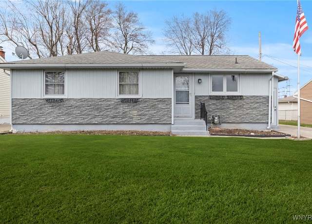 Property at 94 Crestview Ave, Cheektowaga, NY 14225, 3 beds, 1 bath