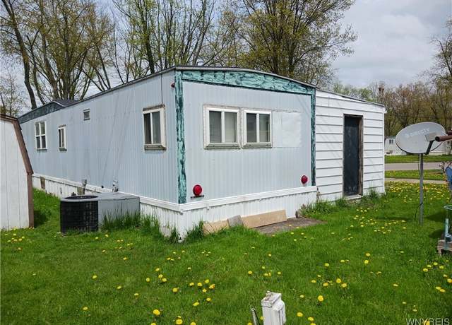 Property at 515 B St, Niagara, NY 14223, 2 beds, 1 bath