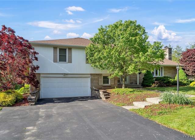 Property at 8918 Hurlburt Ln, Clarence, NY 14031, 5 beds, 2.5 baths