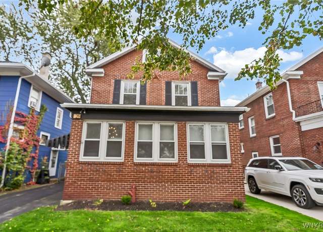 Property at 29 Kenton Rd, Tonawanda-town, NY 14217, 3 beds, 1 bath