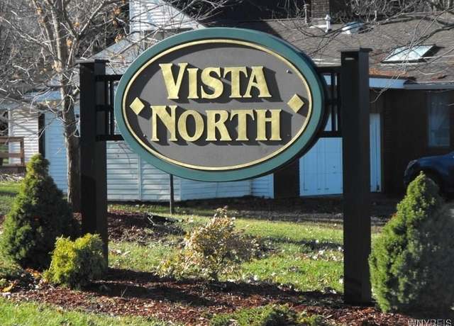 Property at 1014 Little Vista Dr, Lewiston, NY 14092