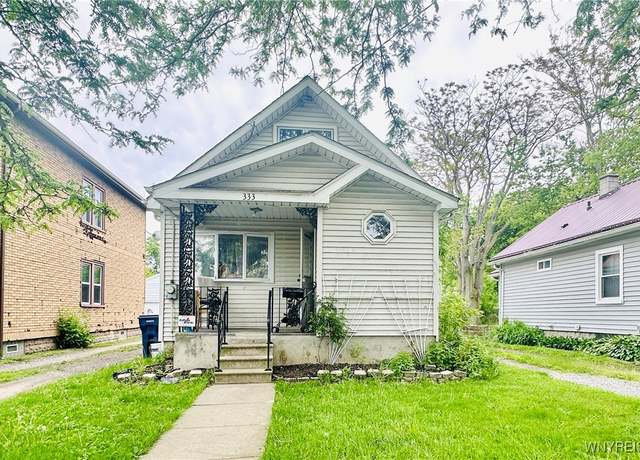Property at 333 73rd St, Niagara Falls, NY 14304, 3 beds, 1 bath