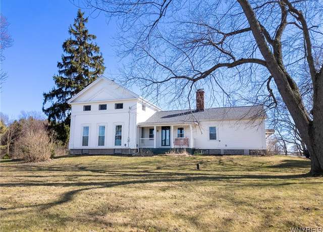 Property at 3032 W Lake Rd, Wilson, NY 14172, 3 beds, 2 baths