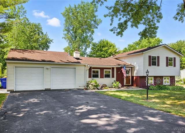 Property at 45 Drake Rd, Hamlin, NY 14464, 4 beds, 1.5 baths