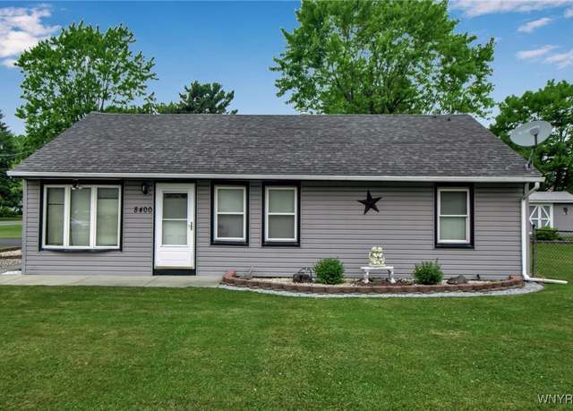 Property at 8400 Donna Dr, Niagara, NY 14304, 3 beds, 1 bath