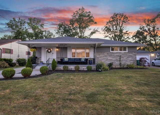 Property at 1262 96th St, Niagara Falls, NY 14304, 3 beds, 2 baths
