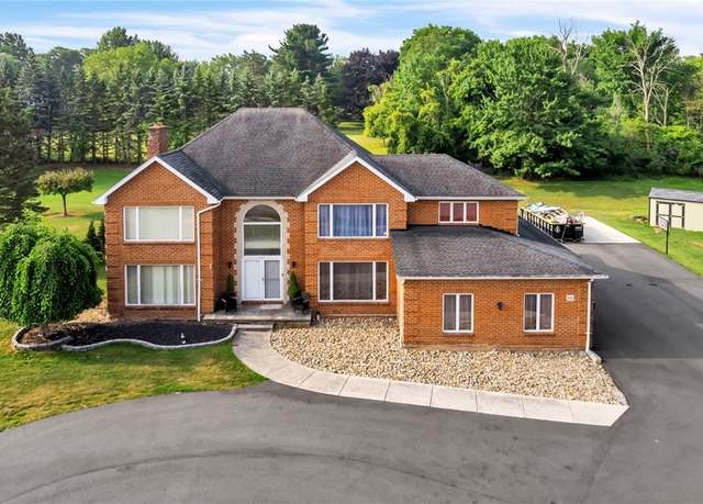 Property at 68 Rolling Woods Ln, West Seneca, NY 14224, 5 beds, 2.5 baths