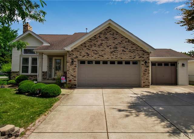 Property at 127 Babbette Dr, Cheektowaga, NY 14043, 3 beds, 2.5 baths