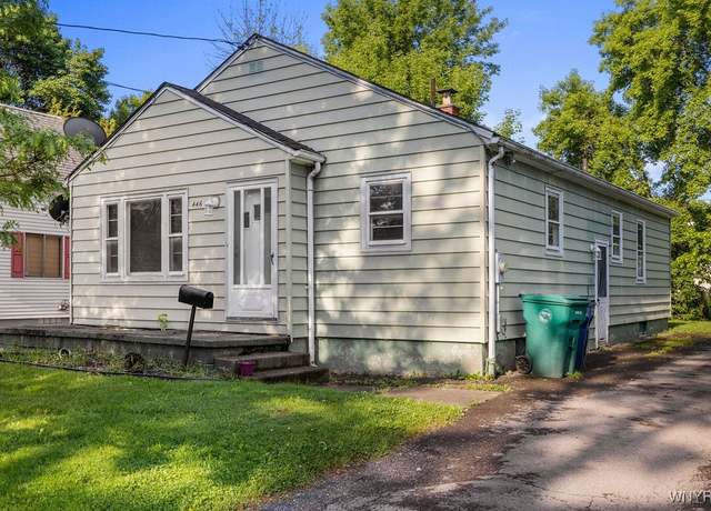 Property at 446 77th St, Niagara Falls, NY 14304, 3 beds, 1 bath