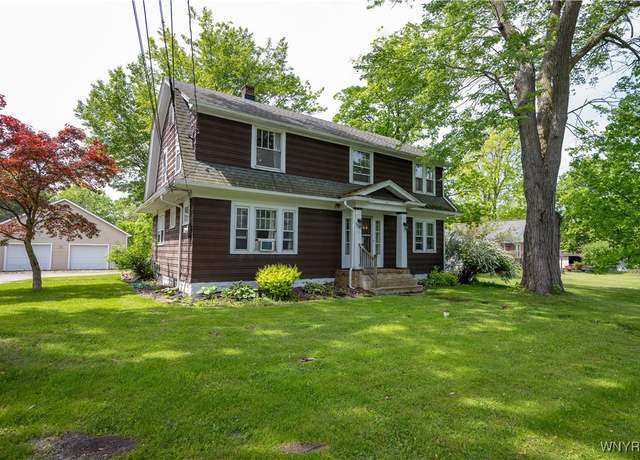 Property at 5557 Seneca St, West Seneca, NY 14224, 5 beds, 2 baths