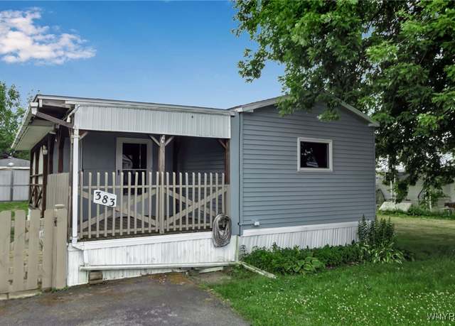 Property at 383 Birchwood Dr, Lockport Town, NY 14094, 3 beds