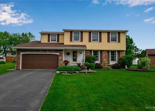 Property at 12 Idlebrook Ct, Lancaster, NY 14086, 4 beds, 2.5 baths