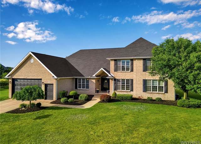 Property at 5252 Mallard Roost, Clarence, NY 14221, 5 beds, 3.5 baths