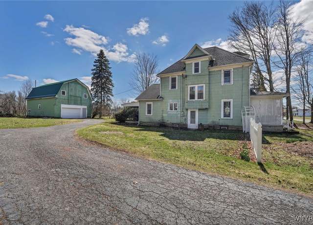 Property at 71 West St, Arcade, NY 14009, 4 beds, 1 bath