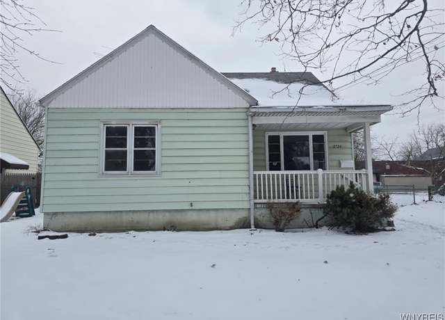 Property at 2724 Welch Ave, Niagara Falls, NY 14303, 3 beds, 1 bath