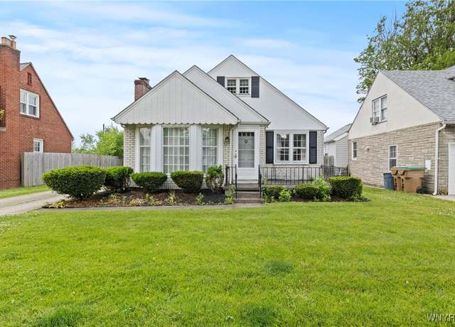 Property at 194 Woodridge Ave, Cheektowaga, NY 14225, 2 beds, 1.5 baths