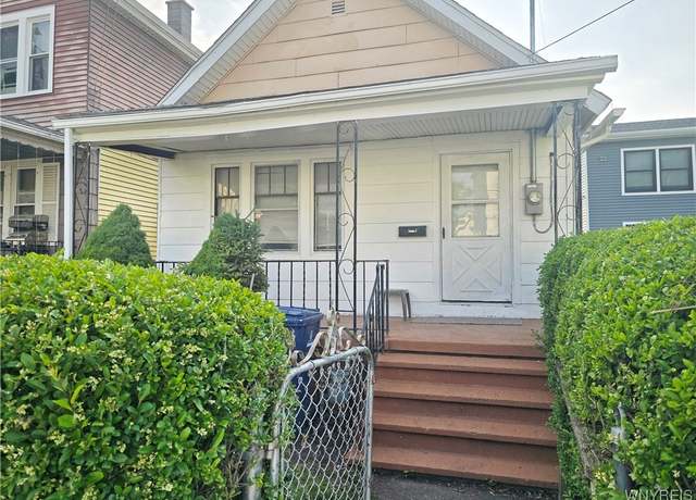 Property at 136 Tennessee St, Buffalo, NY 14204, 3 beds, 1 bath